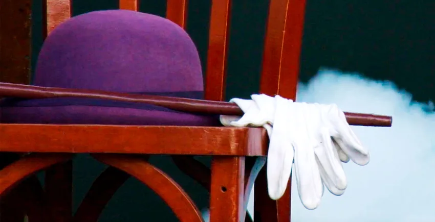 Victor Rossi dans son one man show Vic à Tort - Spectacle solo drôle et décalé